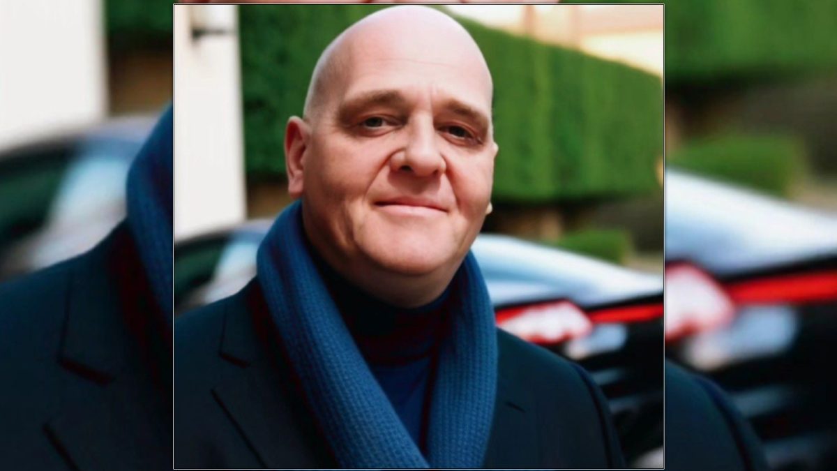 Ieșeanul Constantin Pâslaru a fost designer pentru Dolce & Gabbana, însă acum lucrează pentru Catedrala Mântuirii Neamului: „În lumea modei este greu să reziști”