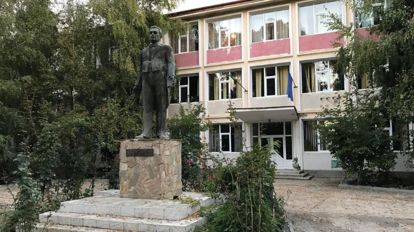 Primăria Podu Iloaiei reia licitația pentru reabilitarea Colegiului Tehnic „Haralamb Vasiliu”! Valoarea contractului depășește 2,4 milioane de euro