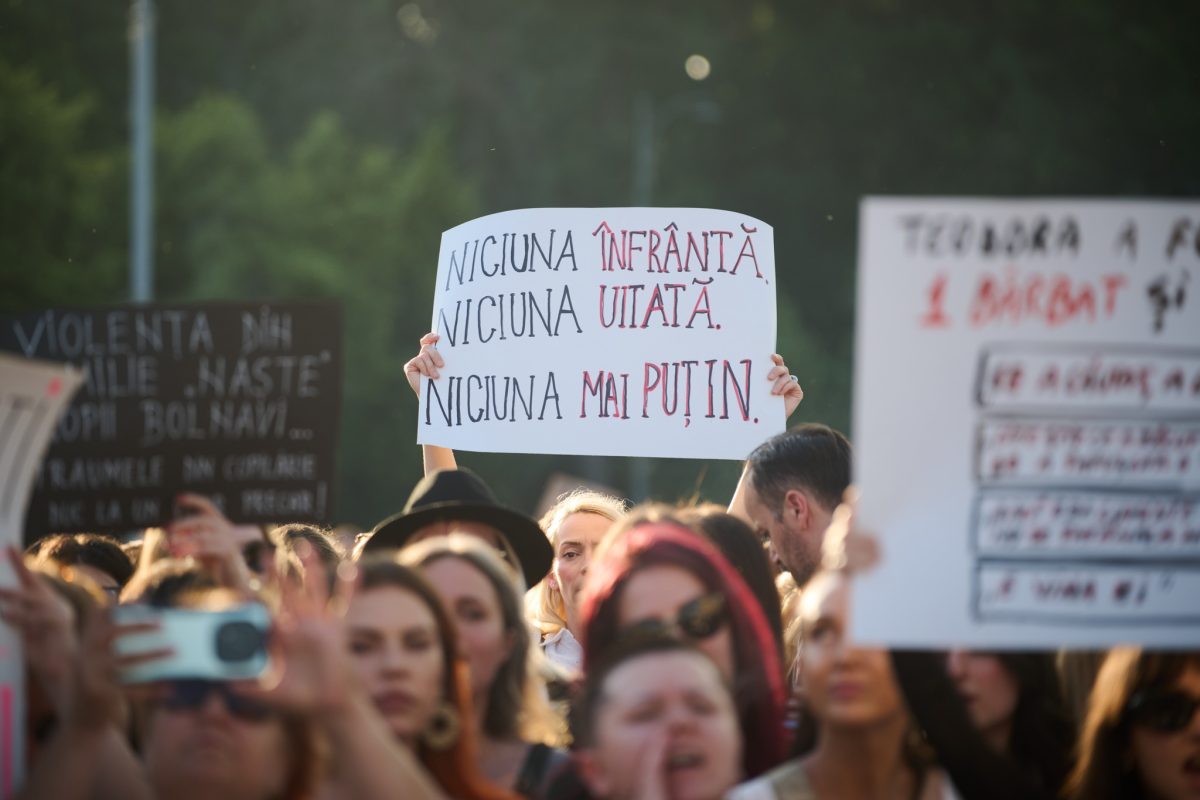 Marș național pentru siguranța femeilor! Proteste în Iași și alte 10 orașe din România împotriva violenței