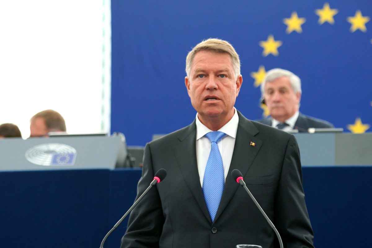 Războiul caselor lui Iohannis! ANAF cere sechestru, fostul președinte poate primi reședință de stat