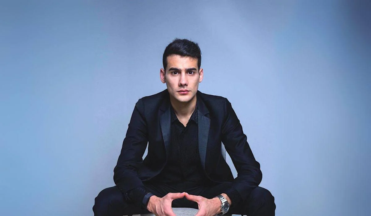 Influencerul lui Elon Musk, Mario Nawfal a comentat pe X vizita lui Nicușor Dan la Iași: ”Diplomația s-a transformat într-un dezastru de imagine!”