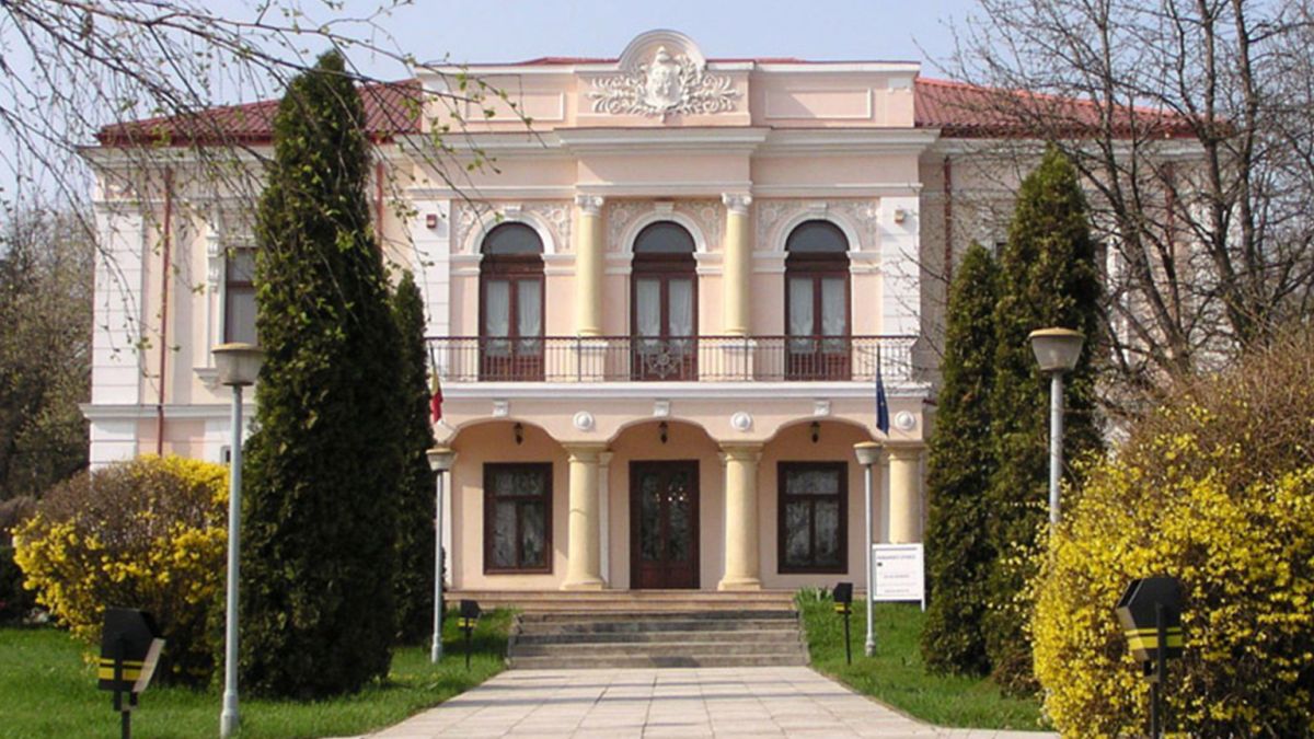 Aici dorm marii scriitori când vin la Iași. Locul secret al Muzeului Literaturii, deschis doar pentru oameni de cultură
