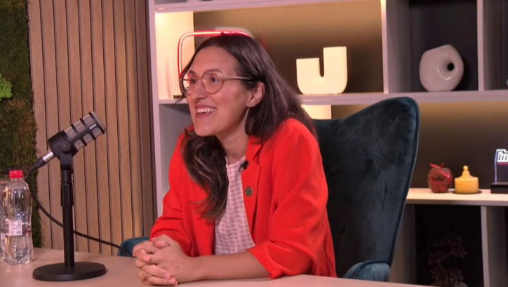 Nela-Maria Ciudor, „Contabila cu Umor” din mediul online, a reușit să-și transforme meseria într-o poveste despre oameni și echilibru