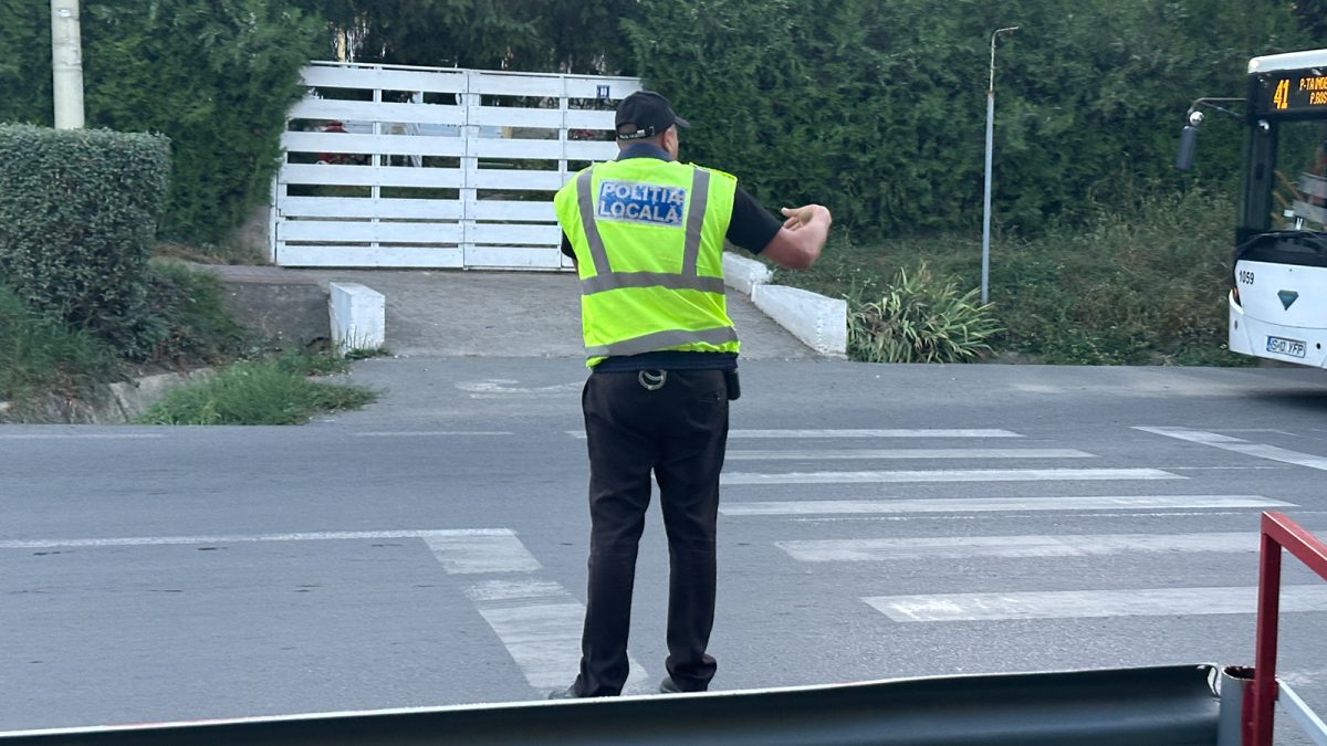 Un tânăr a fost prins conducând un camion, deși nu avea permis de conducere. Nu a fost singurul prins încălcând legea