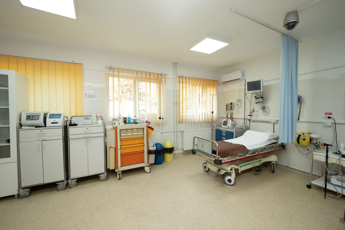Femeia de 33 de ani care a ajuns în comă la Fundeni a murit. Ce acuzații grave de malpraxis mai are chirurgul