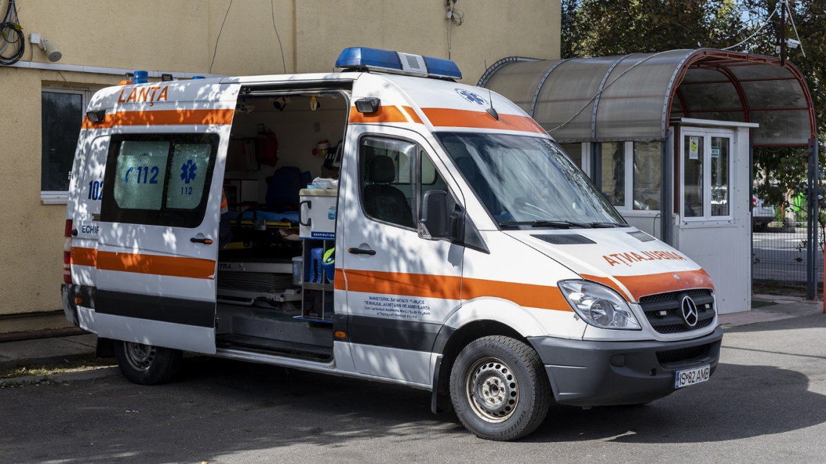 Serviciul de Ambulanță Județean Iași organizează, în perioada octombrie – decembrie 2025, cursuri de formare profesională pentru ambulanțieri