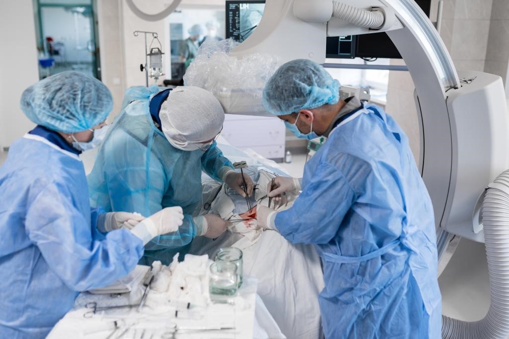 O tânără însărcinată a trecut printr-un coșmar în timpul sarcinii! A simțit un „pocnet” în piept, iar diagnosticul a fost crunt