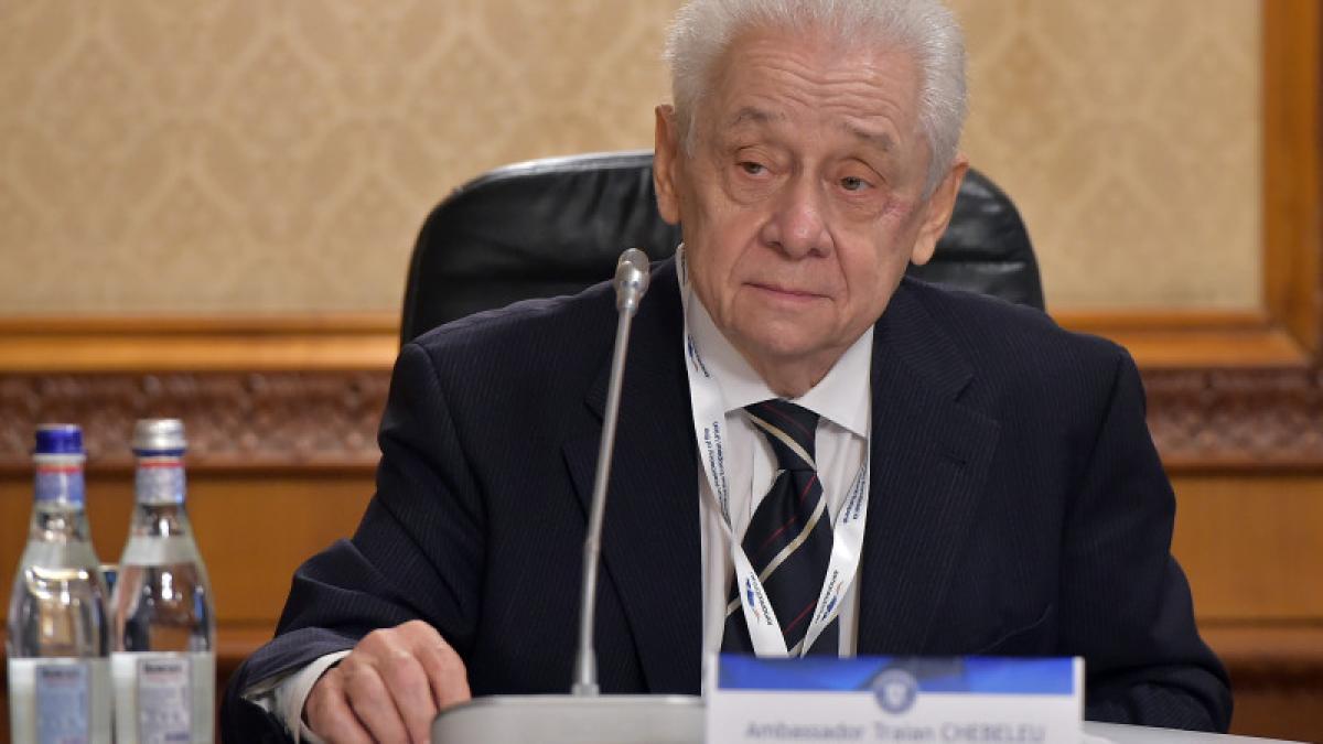 Doliu în diplomația românească! A murit Traian Chebeleu, vocea discretă care a influențat politica externă timp de decenii