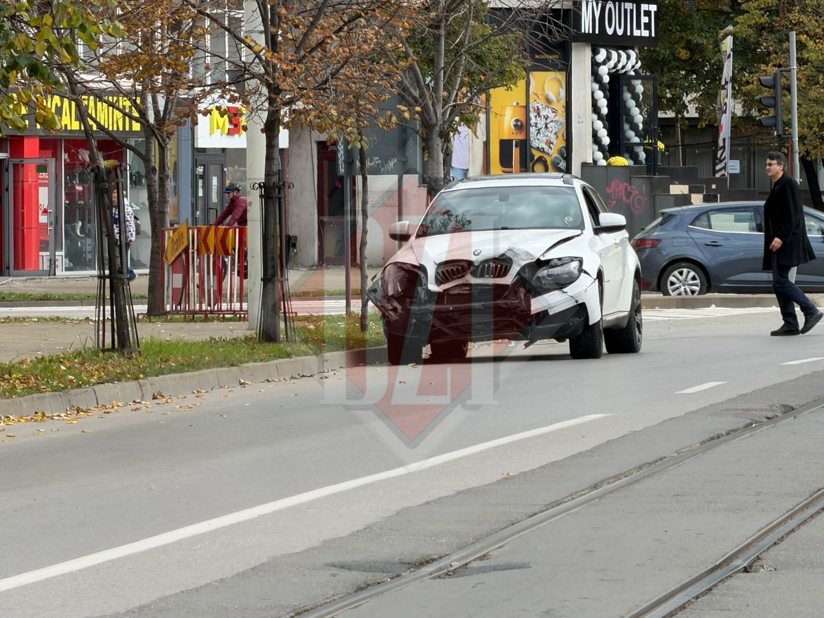 Accident rutier pe str. Palat. Un BMW și o Dacia au fost implicate – UPDATE