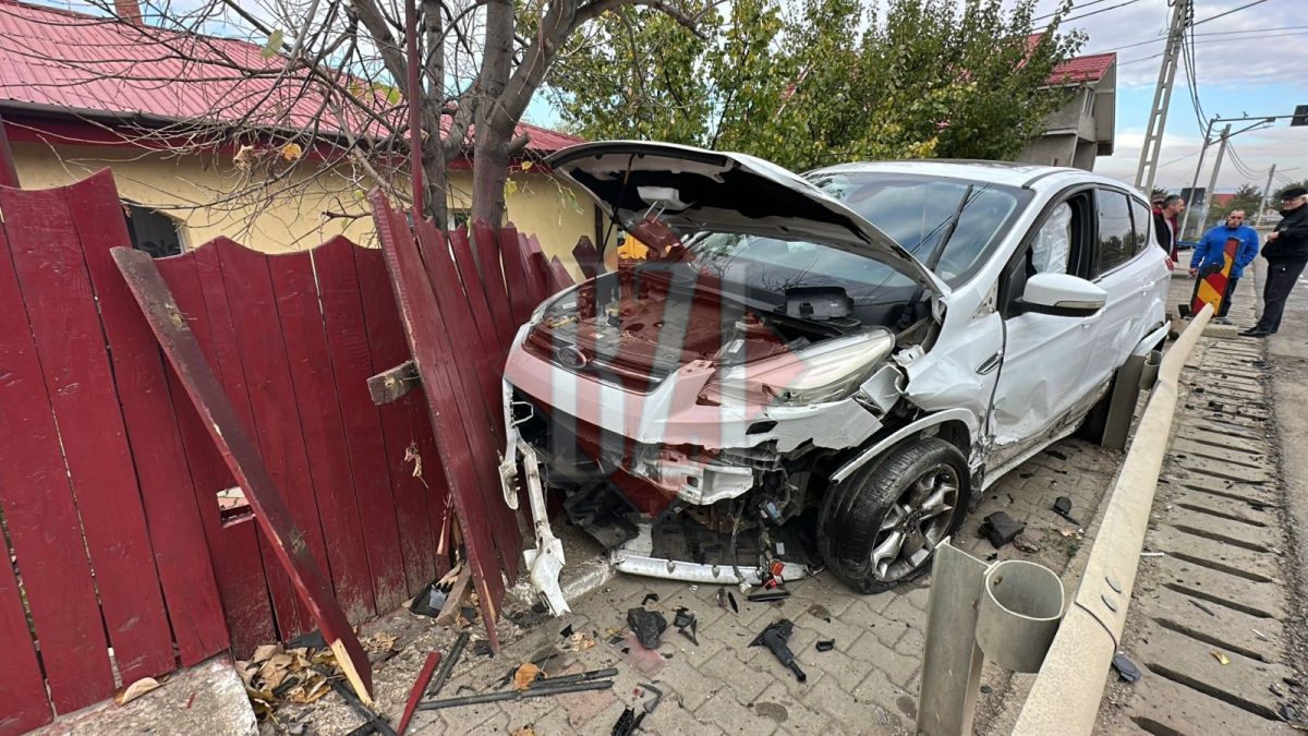 Accident rutier în Uricani! Trei autoturisme au fost implicate. O persoană a fost transportată la spital – UPDATE