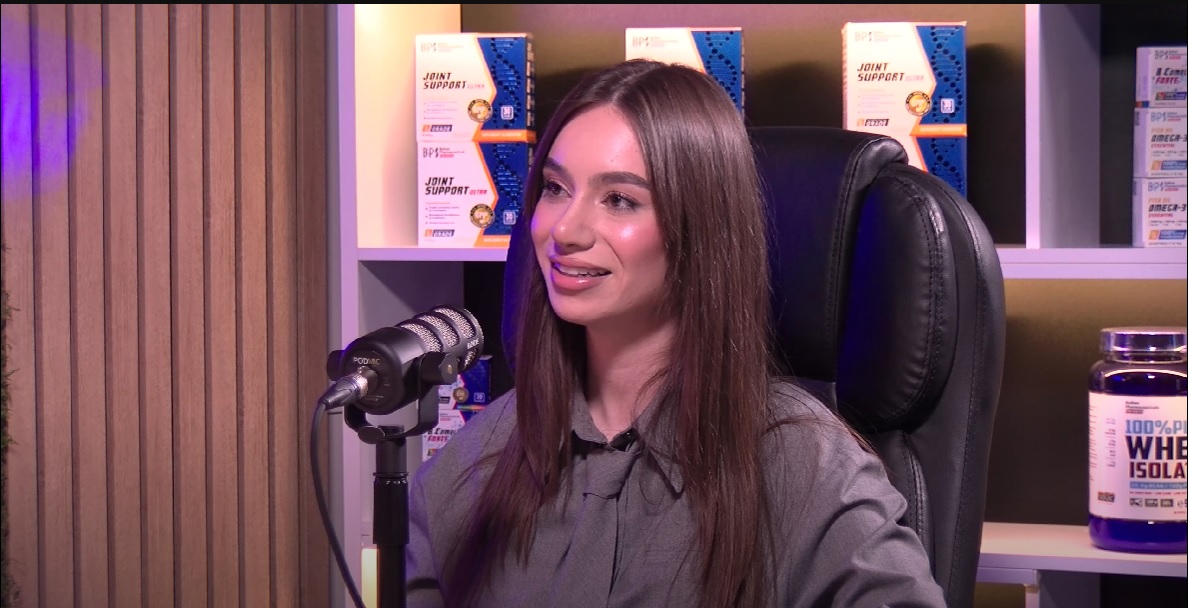 Andreea Agape, tânăra din Iași care a cucerit online-ul! Își construiește comunitatea prin sinceritate și curaj!