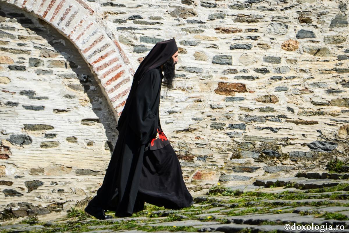 Profețiile unui călugăr misterios: “Un sfert din omenire va muri…”