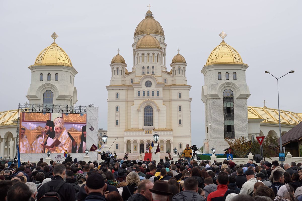 Peste 170.000 de pelerini s-au închinat în Sfântul Altar al Catedralei Naționale