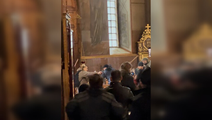 Imagini care nu mint! Metodele prin care OCU a obținut Catedrala Arhanghelul Mihail