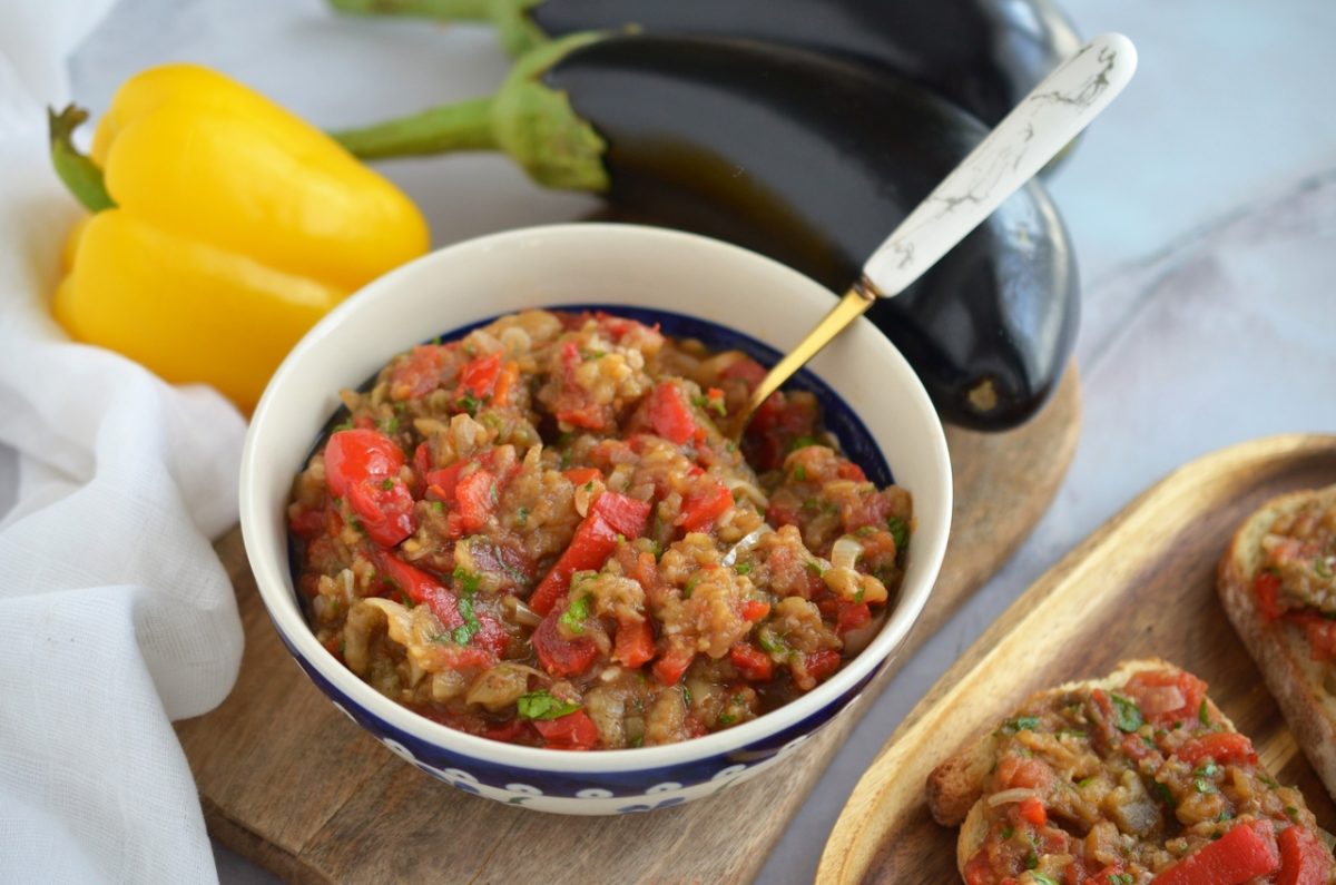 Cea mai bună mâncare de vinete – Rețetă simplă și delicioasă, ce merită cu siguranță încercată