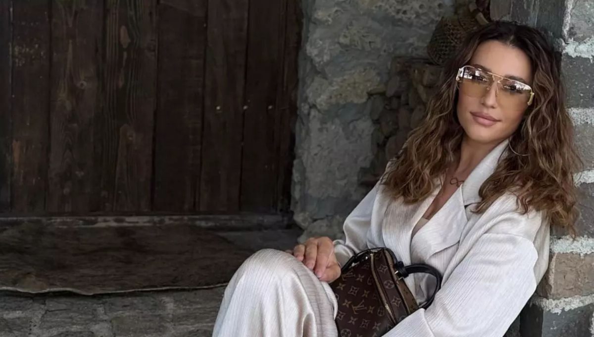 Claudia Pătrășcanu este din nou singură. Artista s-a despărțit de iubit după doi ani și jumătate de relație