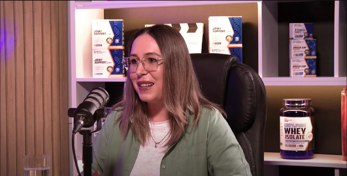 Cristina Strugaru, specialist în somnul copilului, explică de ce bebelușii se trezesc noaptea și cum poți evita asta!
