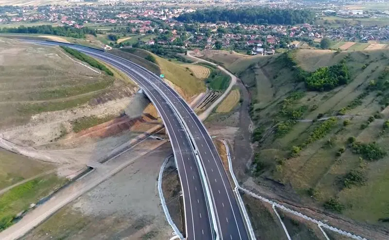 Exproprieri pentru construcția de drumuri și autostrăzi! Câți bani primesc românii!