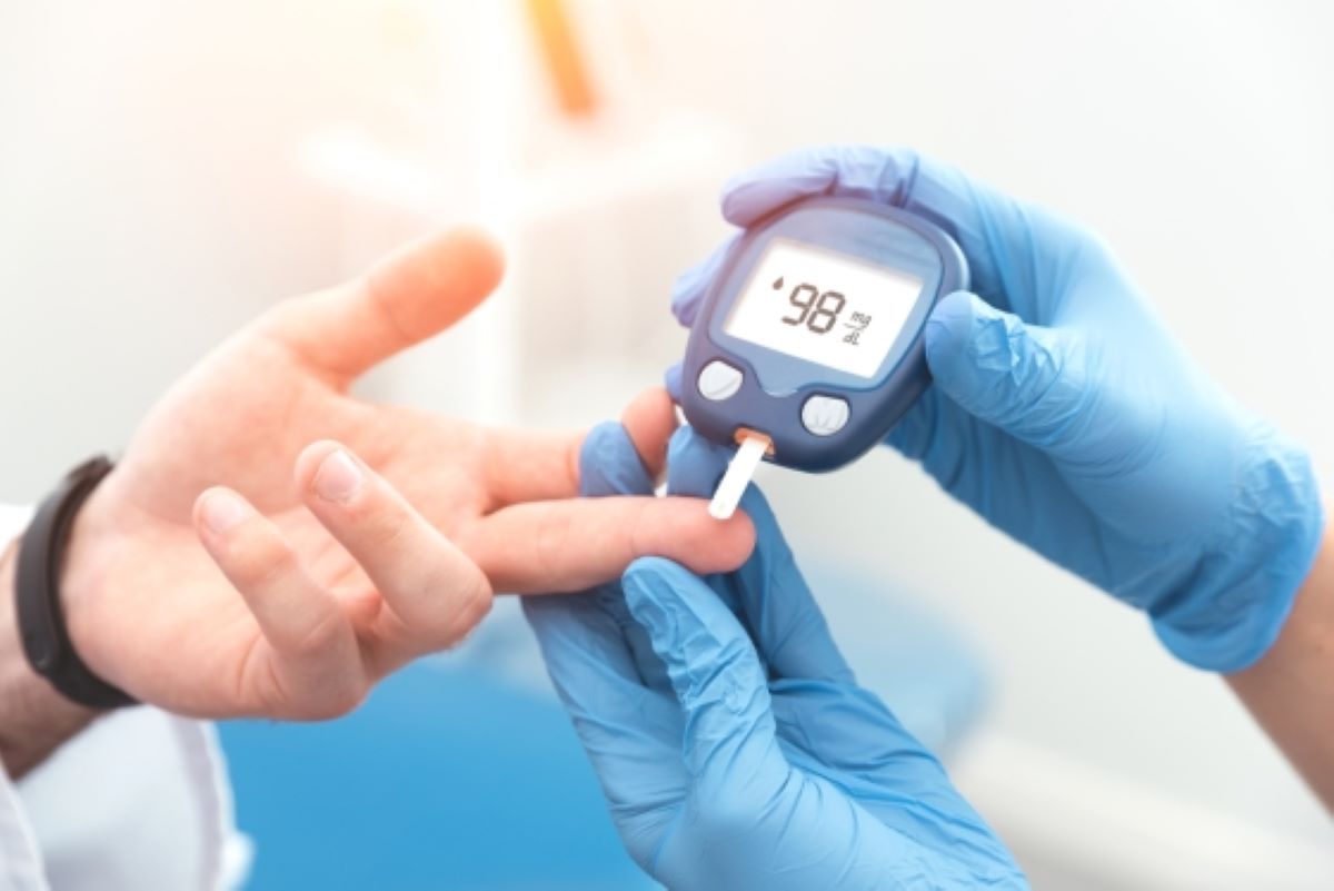 Ce înseamnă glucoza serică și care sunt valorile normale în funcție de vârstă și stil de viață! Ce trebuie să știi despre interpretarea analizelor