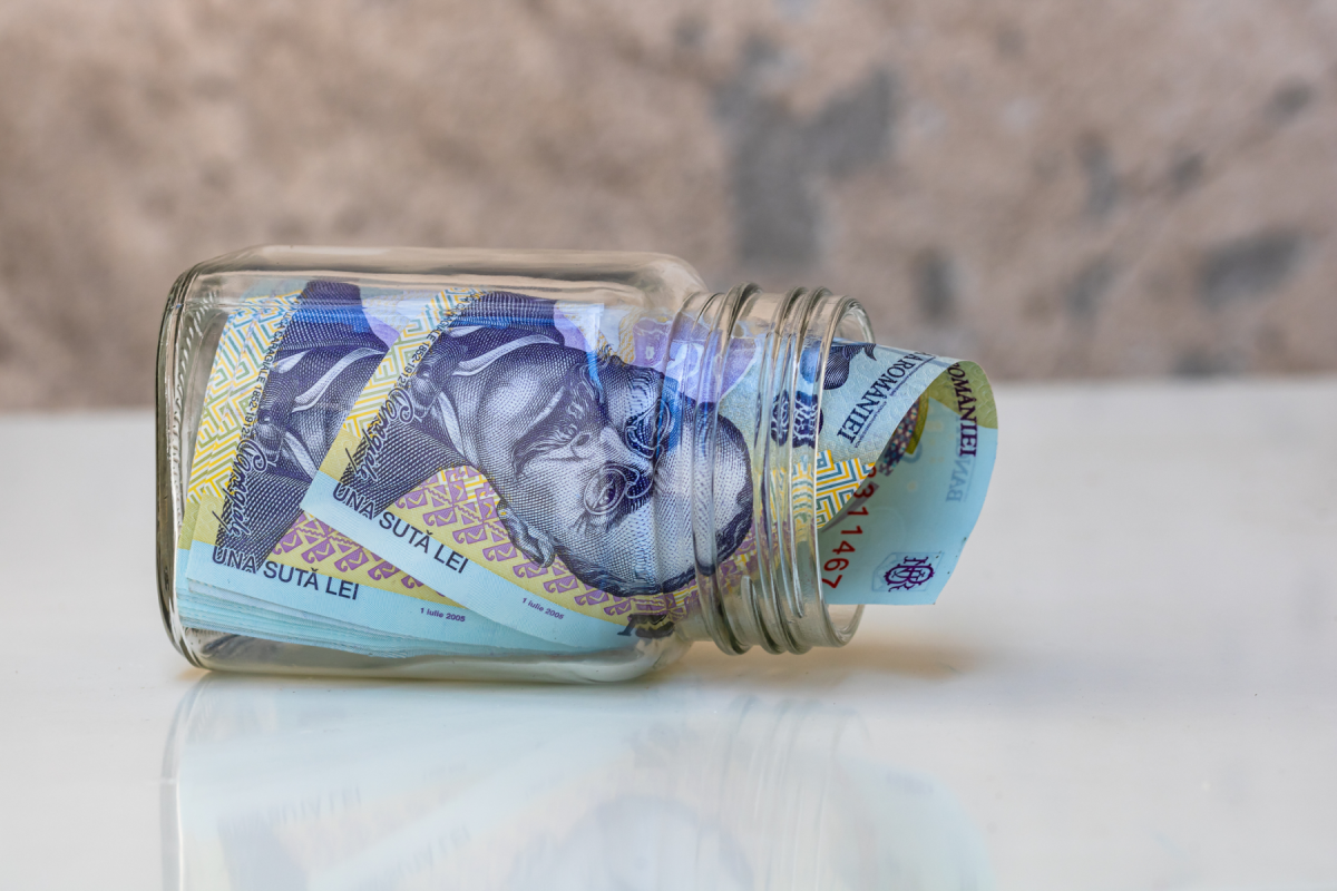 Proiectul de interzicere a cumului pensiei cu salariul se va aplica și profesorilor, dar și medicilor. Ce spune ministrul Muncii