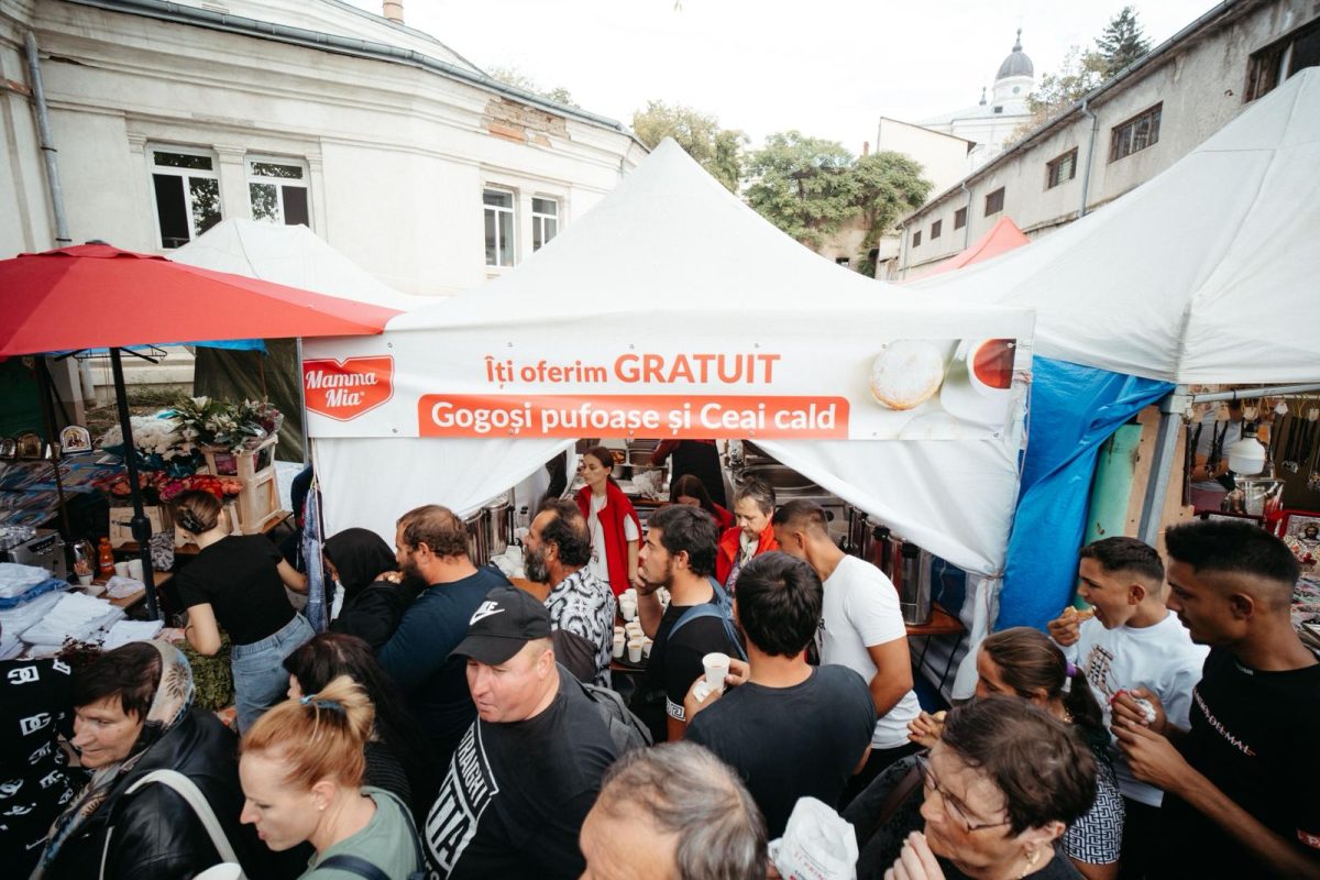 De peste 10 ani echipa Mamma Mia oferă GRATUIT Gogoși și Ceai cald tuturor pelerinilor!