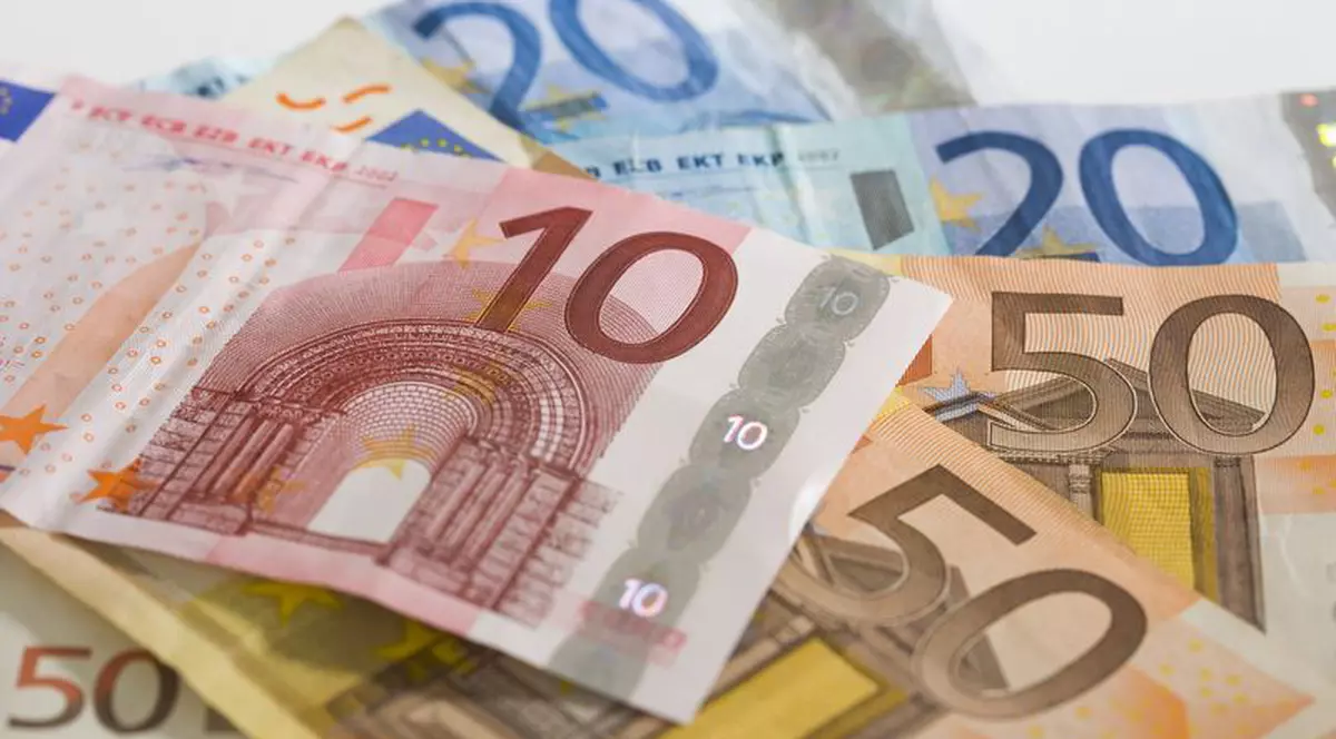 Gest șocant în Italia! Un român a furat munca de o vară a angajaților din două hoteluri