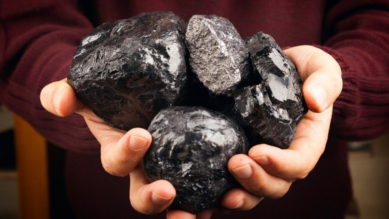 17 minerale rare ne alimentează dispozitivele pe care le folosim zilnic. China le controlează pe toate