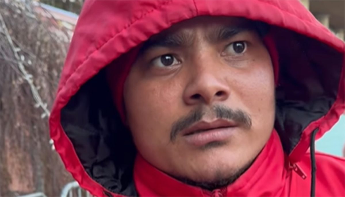 Un muncitor nepalez a spus ce salariu câștigă în România. Cum reușește să trimită aproape toți banii acasă, la familie