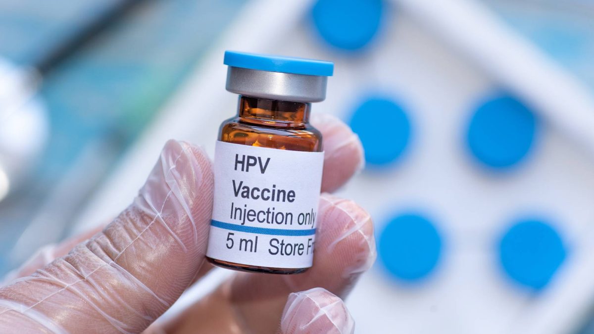 Tot mai mulți studenți aleg să se vaccineze anti-HPV la IRO Iași: „Sunt ocupate toate locurile de vaccinare până în noiembrie inclusiv”