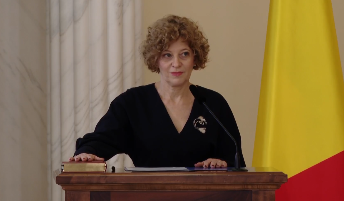 Oana Gheorghiu a depus jurământul pentru funcția de vicepremier al României – LIVE VIDEO