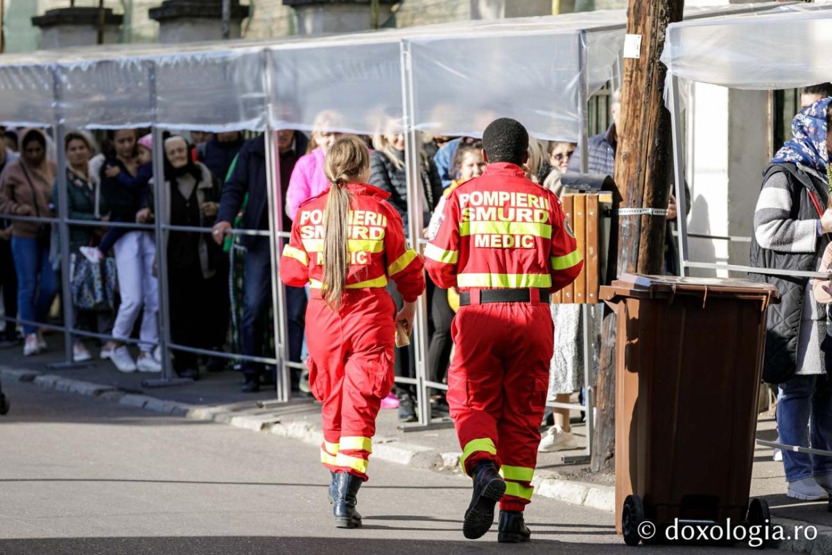 Tot mai multe persoane au avut nevoie de îngrijiri medicale la Pelerinajul Sf. Cuvioase Parascheva din Iași