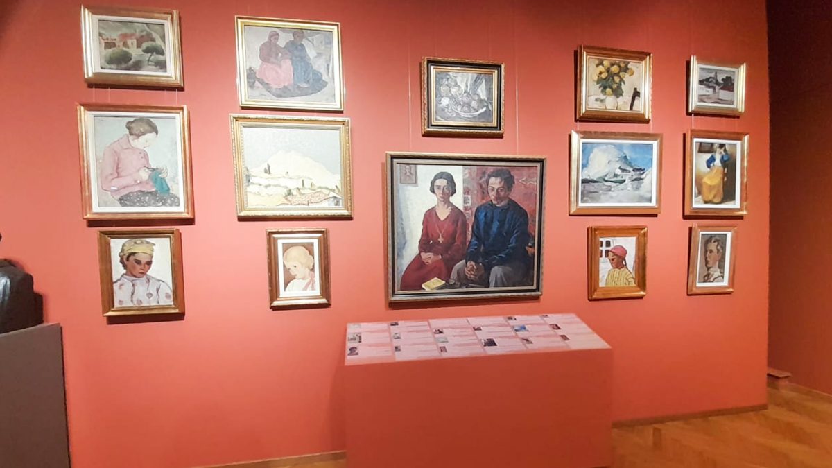 S-a deschis Galeria de Artă Românească la Palatul Culturii. Pe simeze sunt expuse lucrări semnate de Nicolae Grigorescu, Ștefan Luchian, Nicolae Tonitza