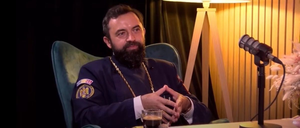 Părintele Claudiu Pătrașcu, preot militar al pompierilor ieșeni, poartă grijă de sufletele salvatorilor. Află cum credința îl ghidează în misiunea sa spirituală!