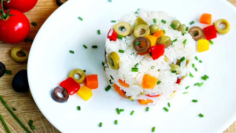 Salată de orez italiană – Rețetă simplă și delicioasă, ideală pentru orice ocazie
