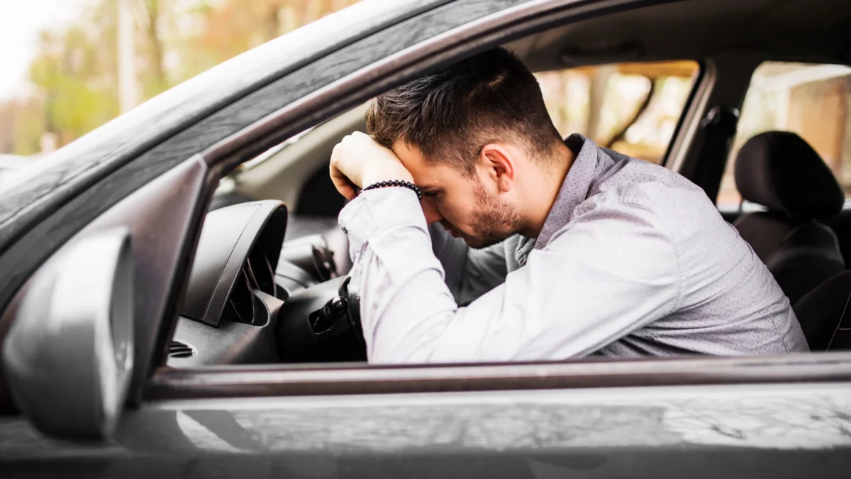 Șoferii care se tratează de gripă și răceală riscă să rămână fără permisul de conducere! Medicamentele care trebuie evitate!