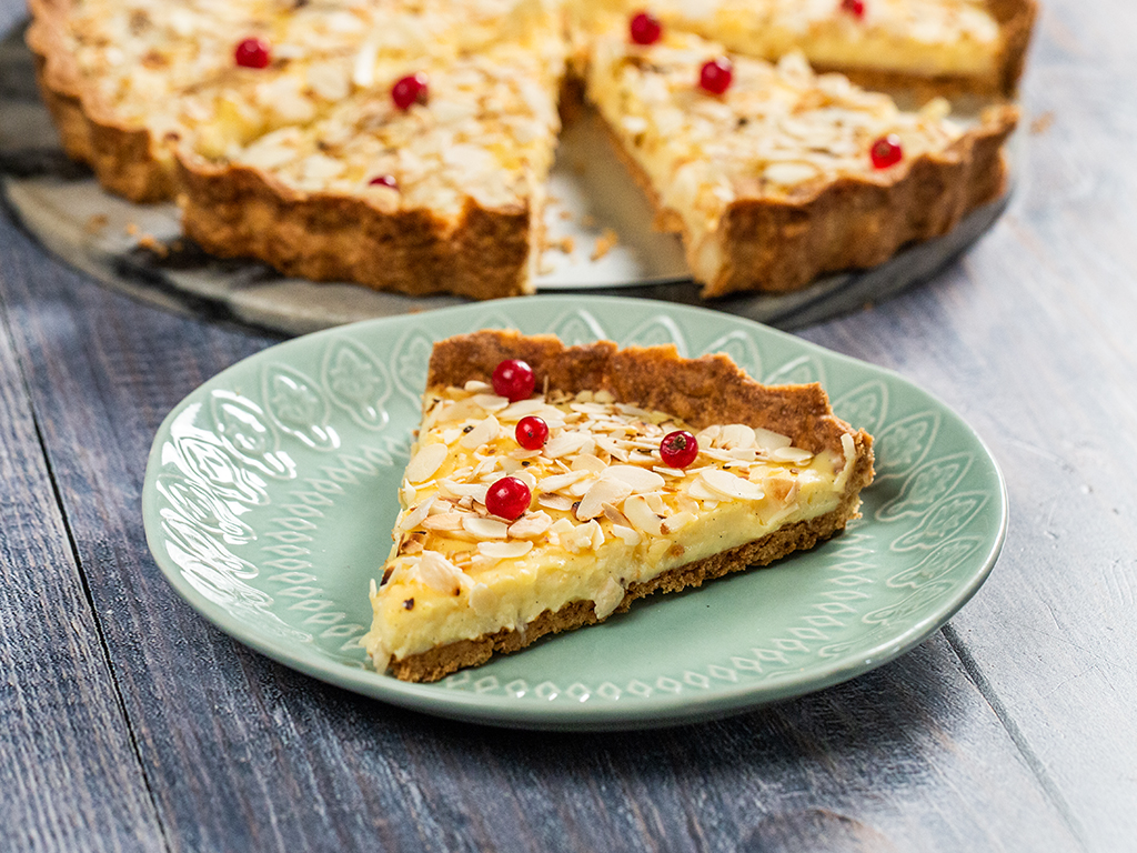 Tartă cu cremă de vanilie – Rețetă simplă și delicioasă, ideală pentru orice ocazie