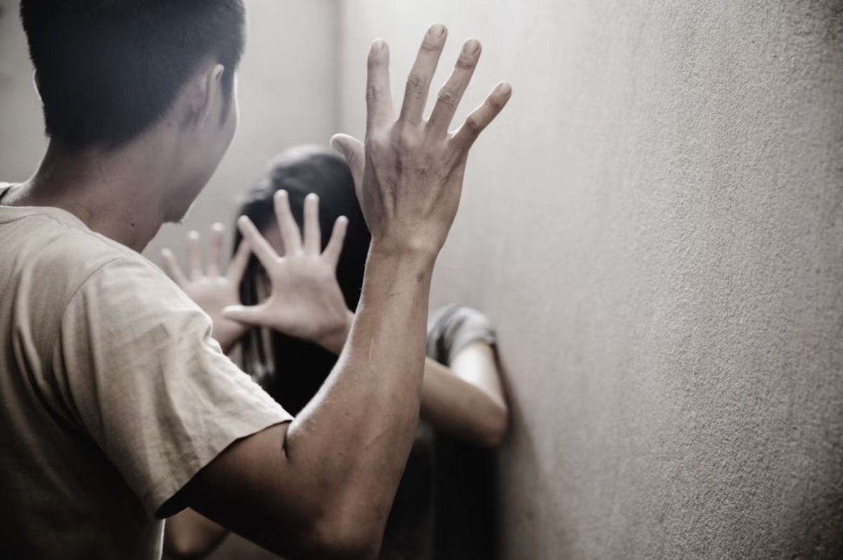 Senatul a adoptat un proiect privind protejarea victimelor violenței domestice. Modificări esențiale