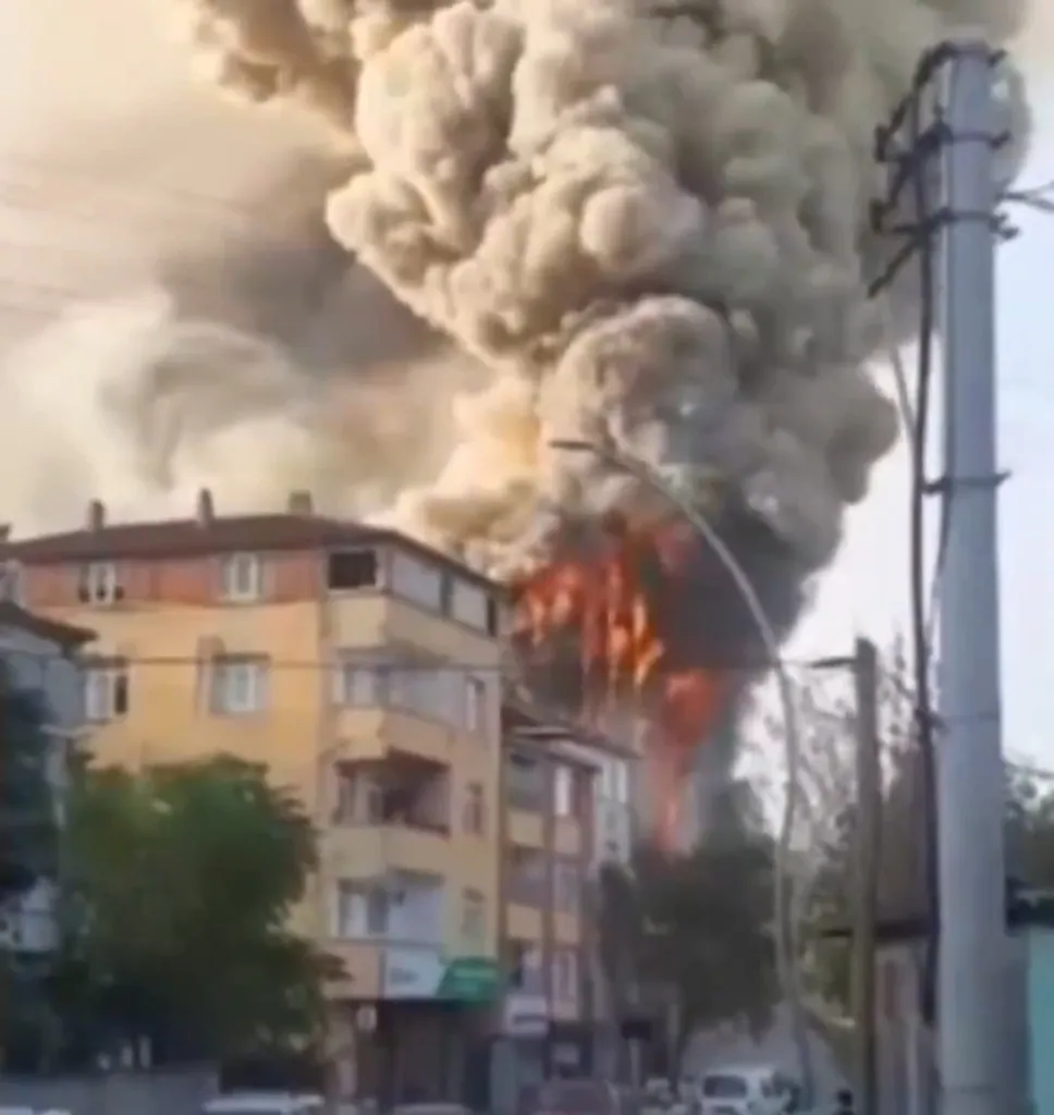 A avut loc un incendiu devastator! Au fost raportați 6 morți la un depozit de parfumuri