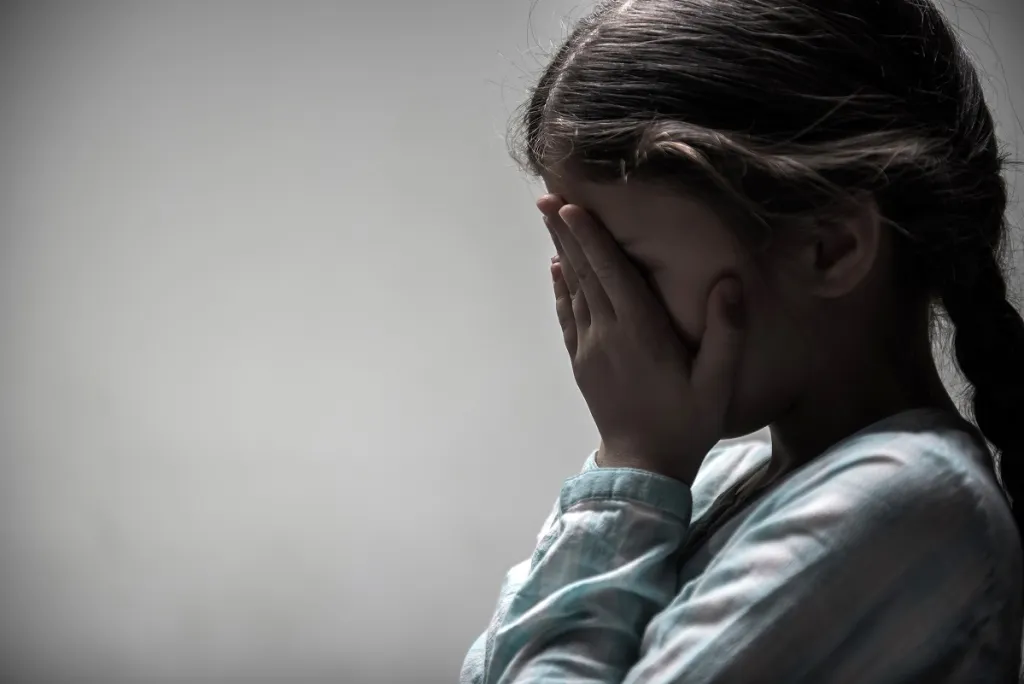 Record alarmant în România! Peste 43.000 de cazuri de abuz sexual online asupra copiilor în 2025