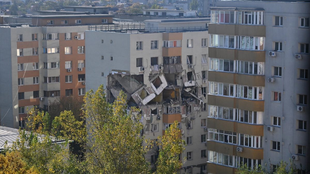 Restricțiile rămân în vigoare la Liceul Bolintineanu, după explozia din Rahova, anunță Inspectoratul de Stat în Construcții