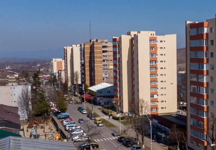 Orașul din România cu cele mai ieftine locuințe în noiembrie 2025 – o garsonieră costă doar 3.400 de euro