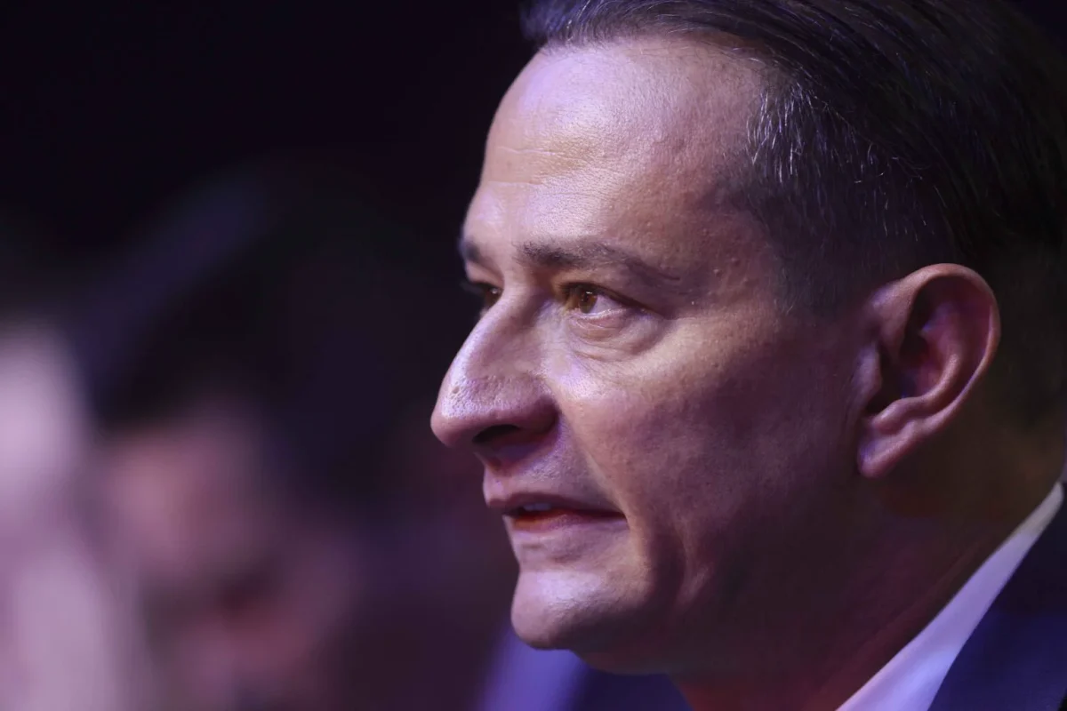 Daniel Băluță își joacă bine cărțile. Este susținut de PSD și are o relație bună cu Nicușor Dan