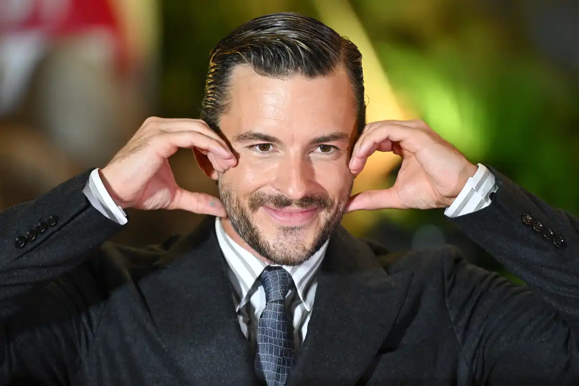 Jonathan Bailey, starul care a înnebunit lumea! Actorul din Bridgerton, ales „cel mai sexy bărbat al planetei”