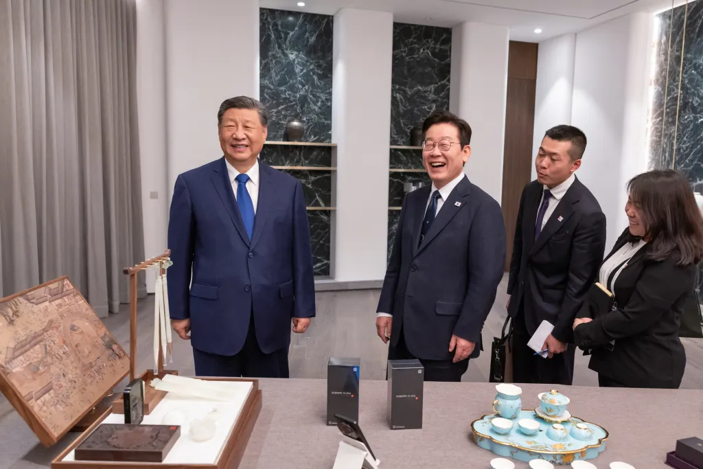 Moment neobișnuit. Liderul chinez glumește pe tema spionajului în fața președintelui sud-coreean