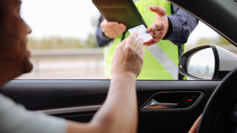 Polițiștii ieșeni, împreună cu reprezentanții Registrului Auto Român, au desfășurat controale. Iată rezultatele