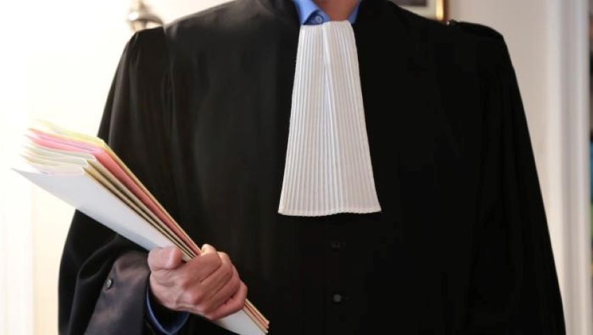 Șpagă uriașă la angajări! Avocat prins cerând 30.000 euro pentru favoruri la spital