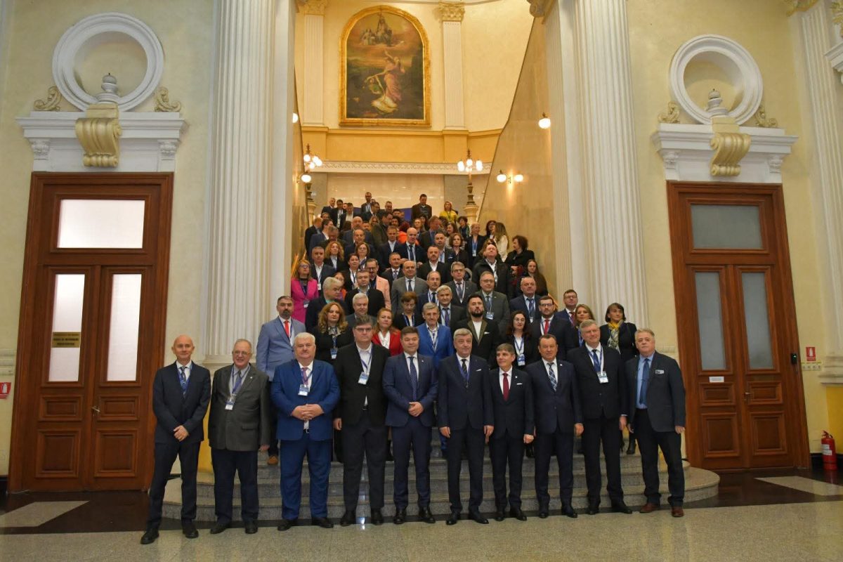 Universitățile din Consorțiul Universitaria, cu UAIC Iași în prim-plan, au adoptat la Craiova o rezoluție esențială pentru sistemul de învățământ superior
