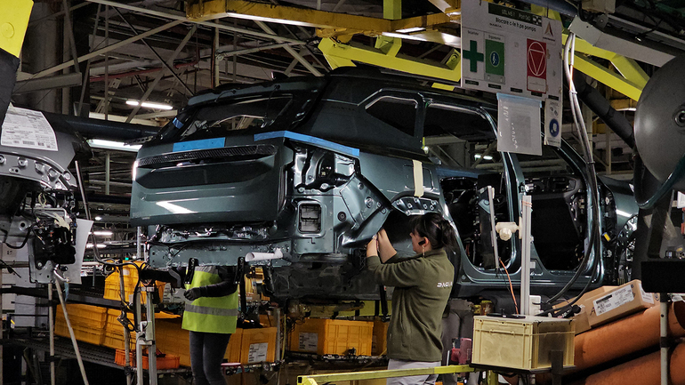 Dacia începe negocierile pentru contractul colectiv de muncă! Vor fi noi concedieri voluntare