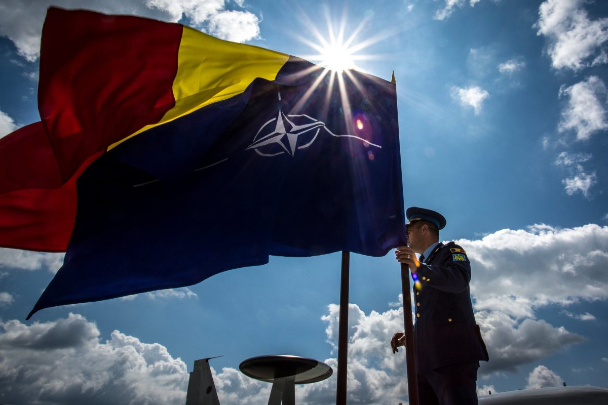 Când a avut loc intrarea României în NATO? Traian Băsescu: „România este aliată cu toate puterile occidentale în același timp”