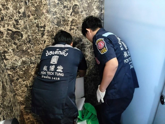 Incredibil unde și-a lăsat o mamă copilul! Un nou-născut a fost găsit de o femeie de serviciu
